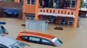 Intensitas Hujan Tinggi, Sejumlah Rumah hingga Mobil di Barru Terendam Banjir