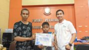 Astra Grup Makassar Salurkan Beasiswa Lestari untuk Anak SD dan SMP